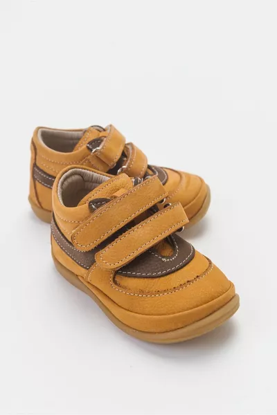 Желтая натуральная кожаная обувь для мальчиков First Step Casual