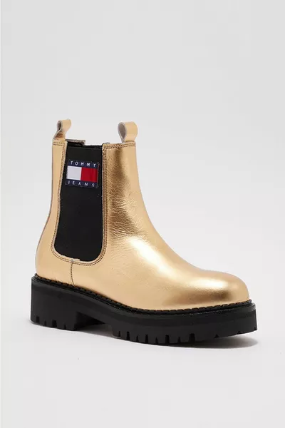 Женские сапоги