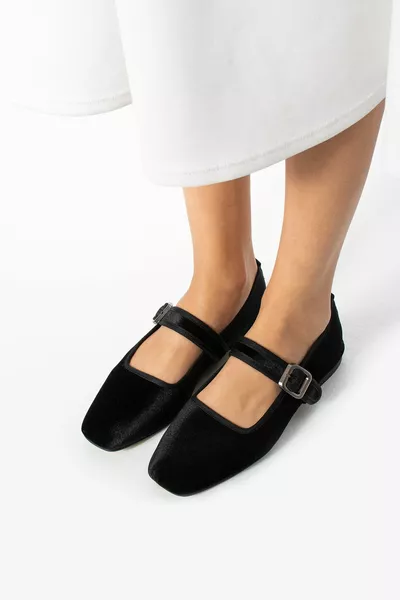 Vrouwen Casual Blunt Mold Vierkante Neus Bileletten Grote Grootte  Fluweel Zwarte Aisa