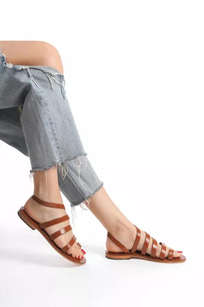 Женские сандалии из натуральной кожи - 