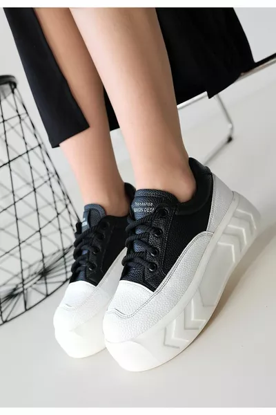 Emwa Black Skin sneakers met veters