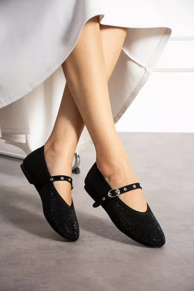 Ballerines avec pierres noires