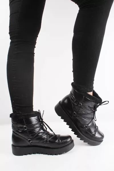 Women's Black Snow Boots