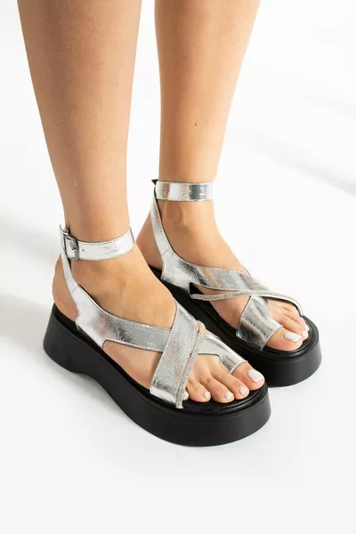 Alvin Women's Sandals with Silver Toe Detail Stones