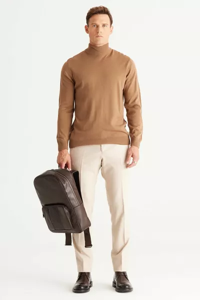 Herren Nerz ohne Federn Standard Fit Normaler Schnitt Halber Rollkragenpullover Strickpullover