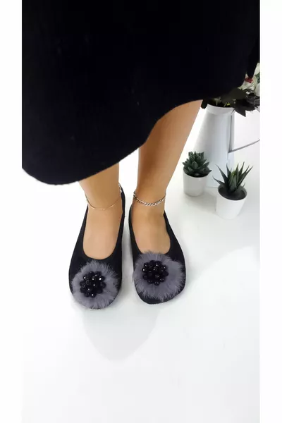 MAISON DE VELOURS ORNÉE, HAJJ, BALLERINES DE LA OMRA, CADEAUX, BALLERINES QUOTIDIENNES, BALLERINES À PLUMES, PANDUF, BOTTILLONS, MONTRER KITTY