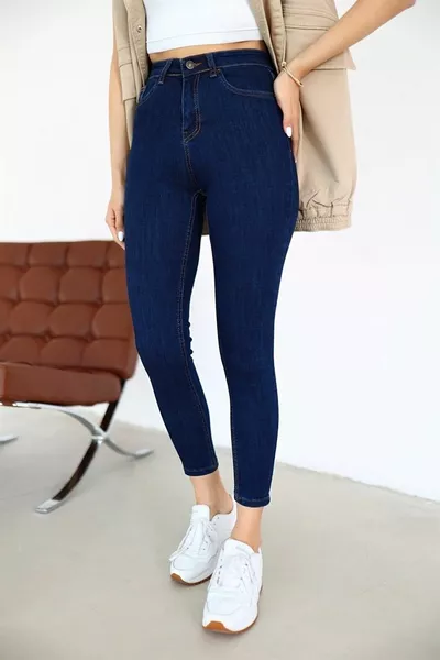 La maggior parte dei pantaloni jeans a vita alta a gamba stretta da donna