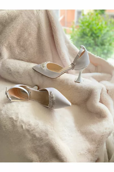 Женские туфли на каблуках Carnival Angel