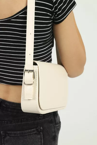 كيس باغيت من الجلد الصناعي مع غطاء كريمي L:  W:  W: 5 سم