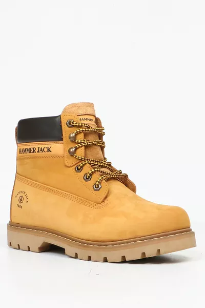 أحذية رجالية صفراء