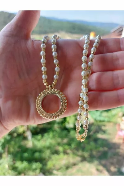 Half Pearl Dorica Necklace