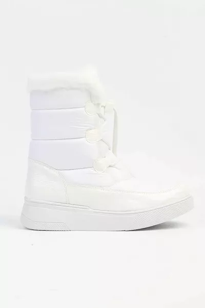 SNEEUWLAARZEN MET VETERS 