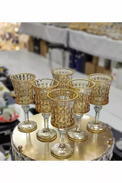 علبة من 6 باندوران مدخنة مستوردة باللون الأصفر مطلية في الماكينة ويخرج الطلاء 6 قطع