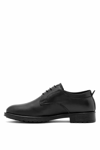 % Leder Herren Schwarz Klassische Schuhe - Stilvoll und langlebig mit Gummisohle