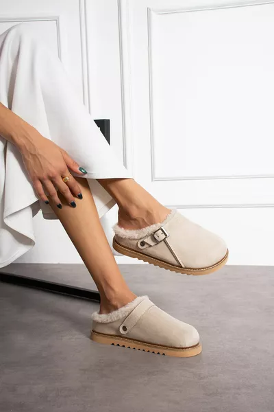 مشبك الفرو داخل كريم مفصل من جلد الغزال الشباشب الشتاء 