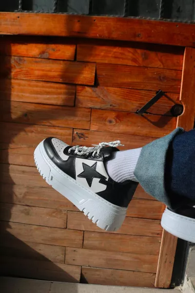 سميكة نعل نجوم الأحذية