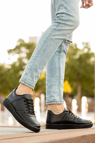 الرجال عارضة سميكة وحيد تشغيل الأحذية الدانتيل متابعة الأسود عارضة أحذية التنس