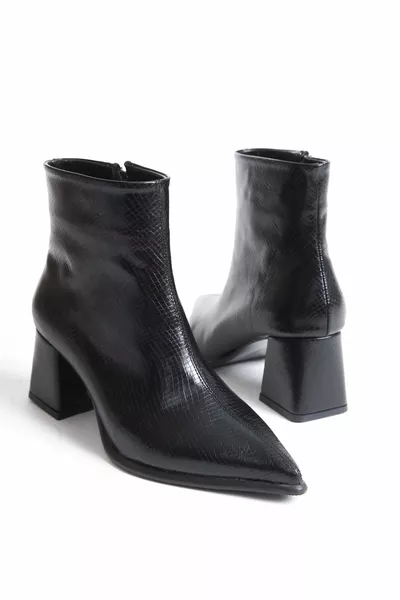 Женские сапоги на каблуке с острым носом Толстый каблук на молнии Повседневные сапоги мат черный