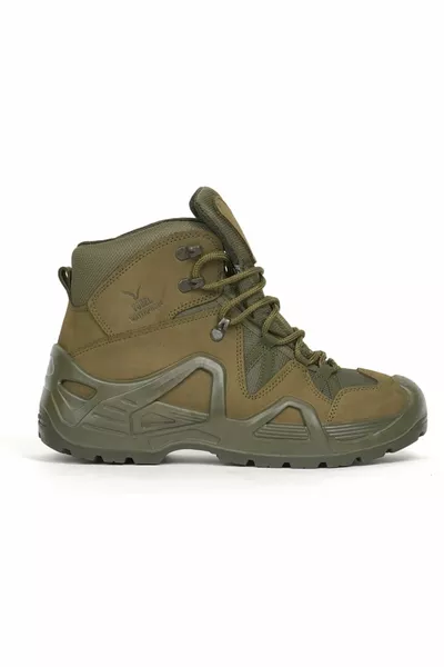  الكاكي للماء أحذية قصيرة في الهواء الطلق