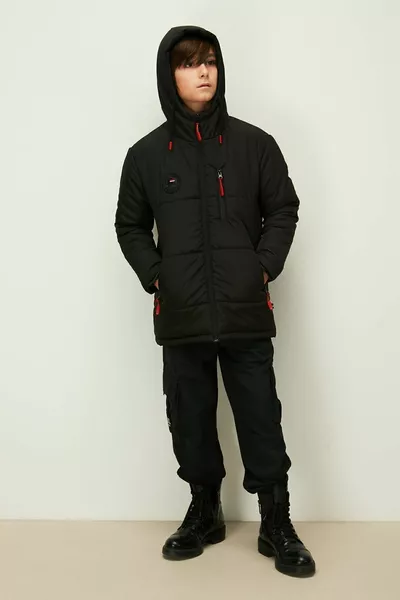 الأولاد الألياف السوداء مقنعين يندبروف نفخ معطف الشتاء