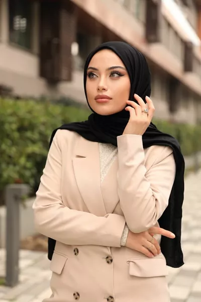 شال حجاب ممشط نموذج الحجاب - أسود