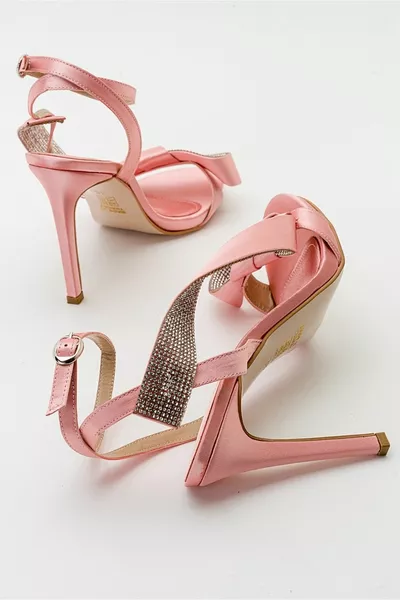 Pares Pink Satin Chaussures à talons pour femmes