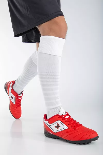 الرجال الأحمر والأبيض عدم الانزلاق وحيد Astroturf أحذية خفيفة الوزن كرة القدم المربط