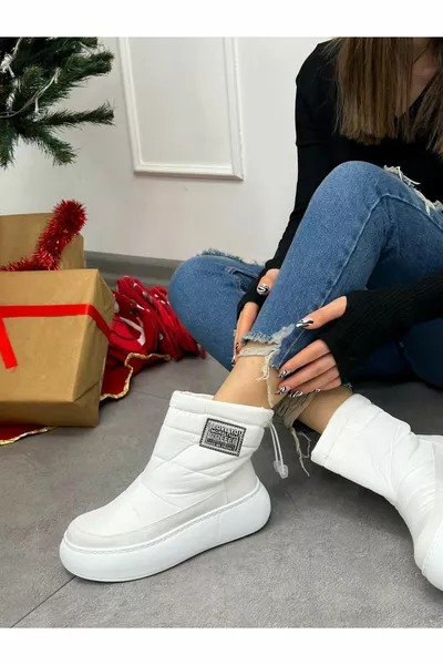 White Parachute (Foreo) Woolen Women's Snow Boots