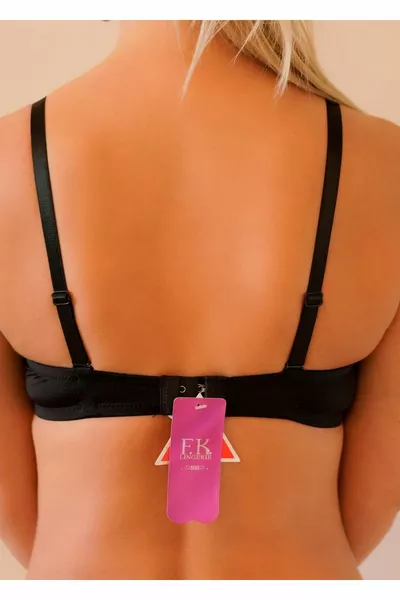 حمالة صدر سوداء بدعم إضافي ودفع مزدوج 