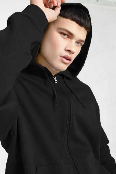 سترة رجالية سوداء بغطاء رأس بسحاب، قماش بولار ثلاثي الخيوط، جيب كنغر، مقاس واسع، هودي بسحاب