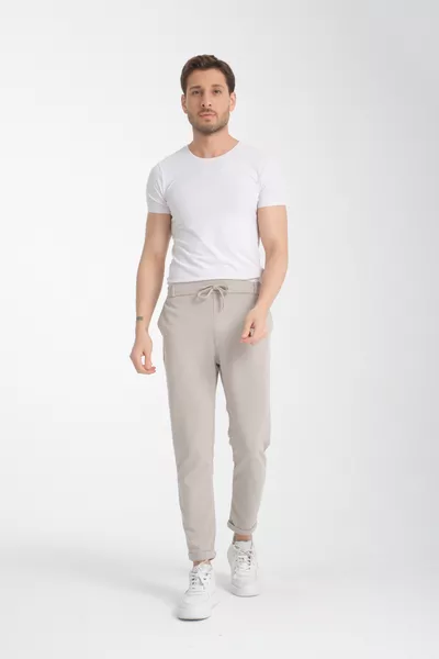 بنطلون رجالي بخصر مطاطي مع ليكرا وطية عند الساقين ستايل جوغر