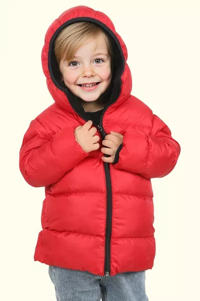 Giacca invernale imbottita impermeabile e antivento con cappuccio in pelliccia e collo alto da bambino rosso