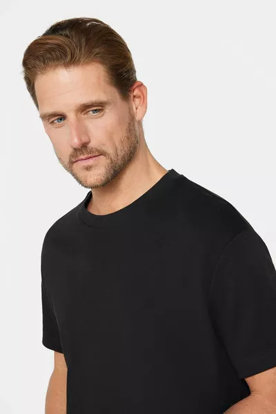 Unisex Relaxed Fit Comfortable Cut % Cotton Soft Texture Light-Weight Basic Crew Neck Black T-Shirt