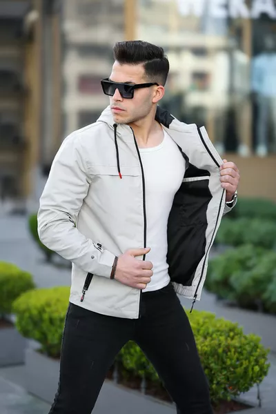 Yeni Sezon Kapüşonlu Erkek Mevsimlik Ceket