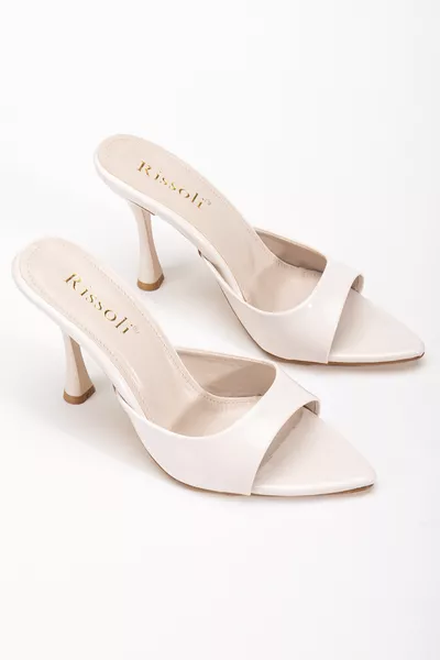 Sandali con tacco beige crema da donna Rissoli con punta a spillo