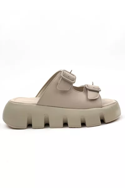 Дамски сандали от бежов тери с висока комфортна ортопедична подметка и двойна кожена лента