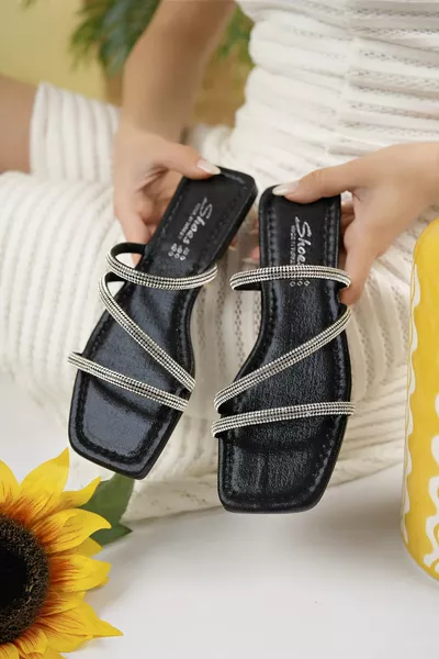 شبشب سهري بطبقة داخلية سوداء أرثوبيدية 5 ملم مع إسفنج وثلاثة أحجار