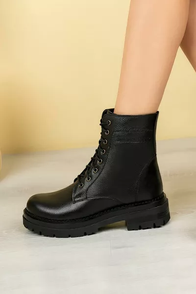 حذاء نسائي يومي من الجلد الطبيعي 