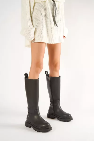 حذاء نسائي يومي جلد أسود من بلانكا