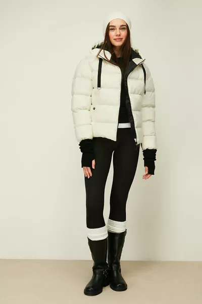 Giacca Invernale Imbottita Antivento con Cappuccio Beige da Donna