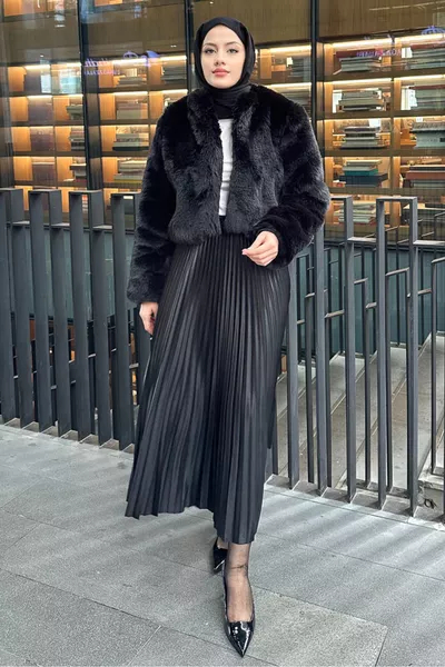 Elisa Pleated Skirt - Black