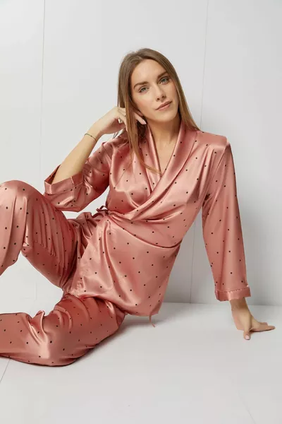 Ensemble Pyjama Croisé en Satin Saumon Foncé