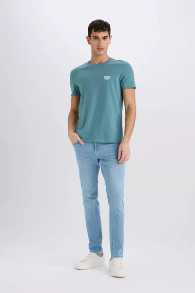 % Pamuk Slim Fit Dar Kesim Bisiklet Yaka Baskılı Kısa Kollu Tişört SM