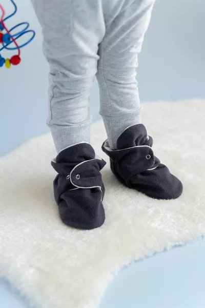 Kaydırmaz Tabanlı Pamuk Astarlı Çıtçıtlı Antrasit Panduf