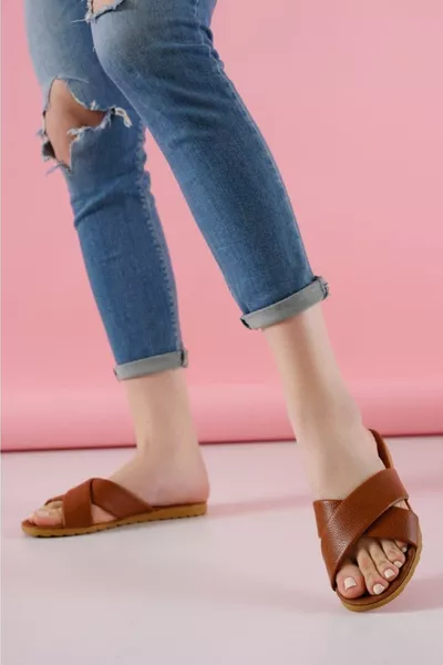 صنادل نسائية صيفية عابرة للشاطئ والبيت والشوارع