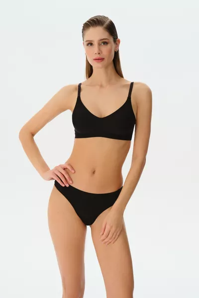 صدرية ناعمة غير مرئية مقطوعة بالليزر بدون أسلاك