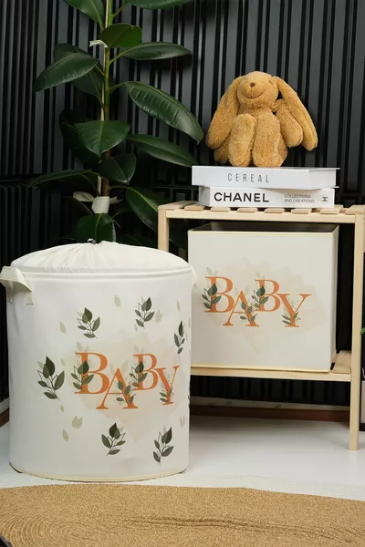 Бебешка цилиндрична кошница с текст и стягащ се отвор и кутия без капак 