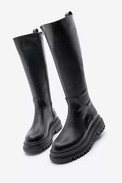 حذاء يومي نسائي أسود بسحاب ونعل سميك ومموج من غالوري