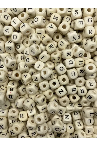 جرام 8 ملم خشب، حبات مكعبية بحروف خشبية، حبات مكعبية بالأبجدية ( جرام ~ قطعة)