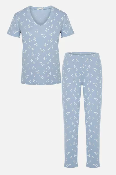 طقم بيجامة نسائي من القطن بأكمام قصيرة ونمط مخرم